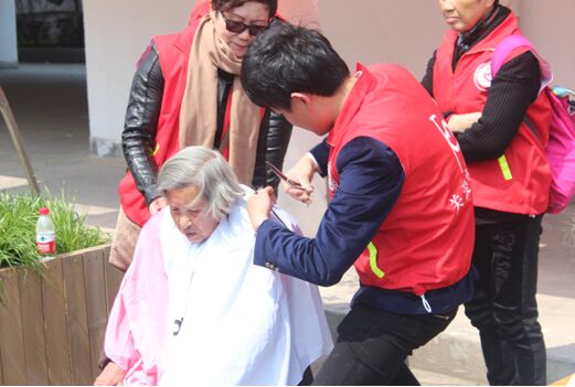 午夜精品射精入后重之免费观看