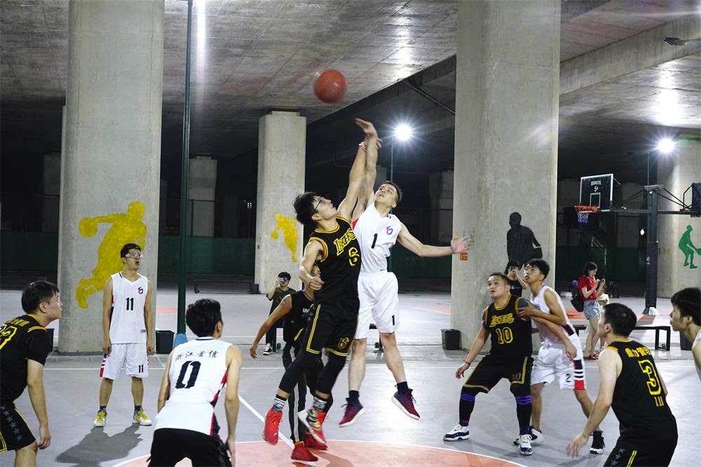 午夜精品射精入后重之免费观看