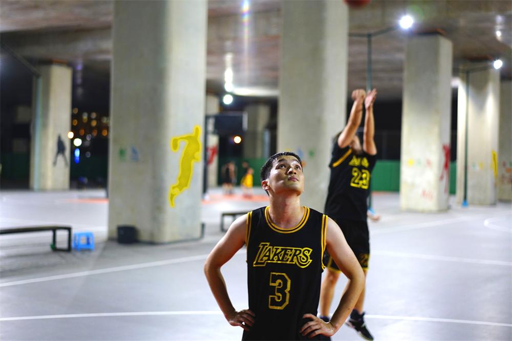 午夜精品射精入后重之免费观看