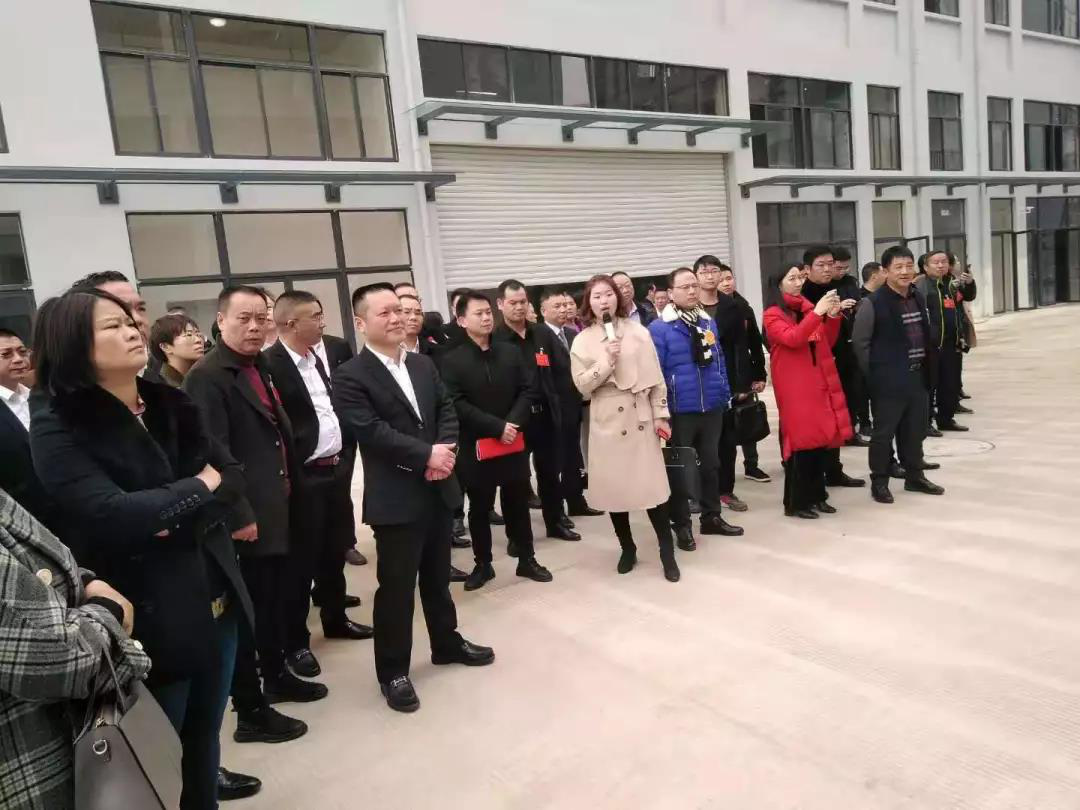 午夜精品射精入后重之免费观看