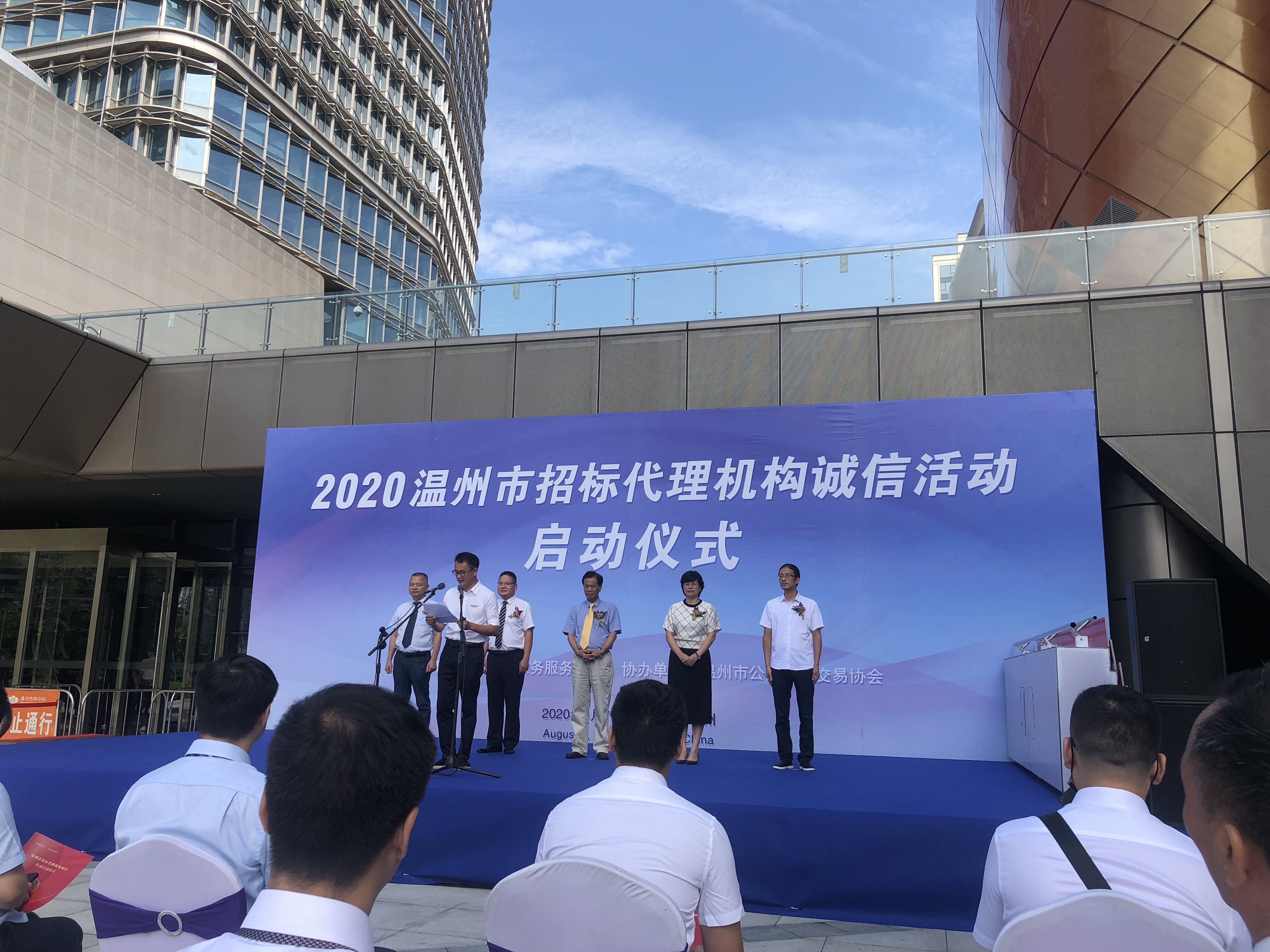 午夜精品射精入后重之免费观看