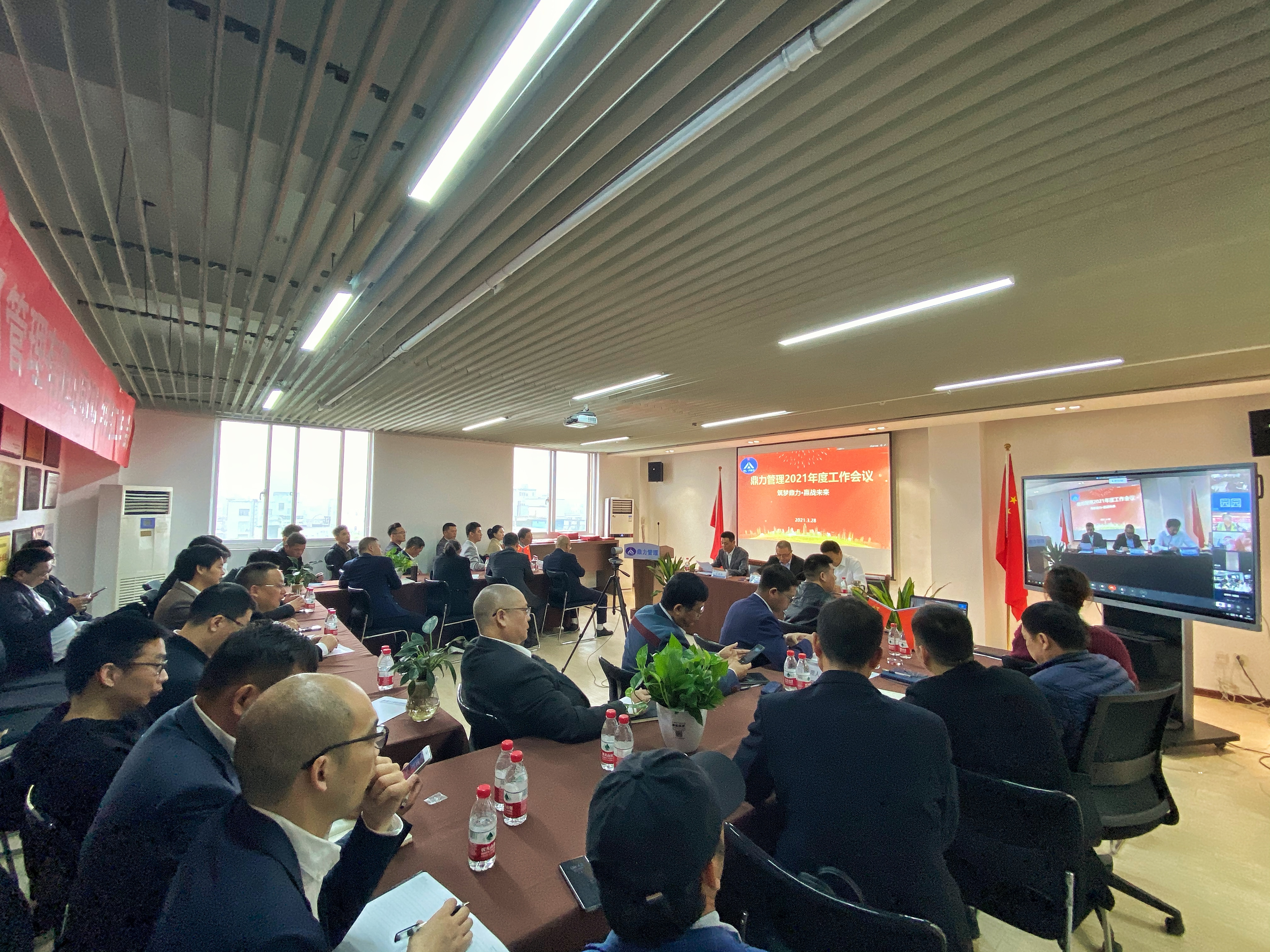 午夜精品射精入后重之免费观看