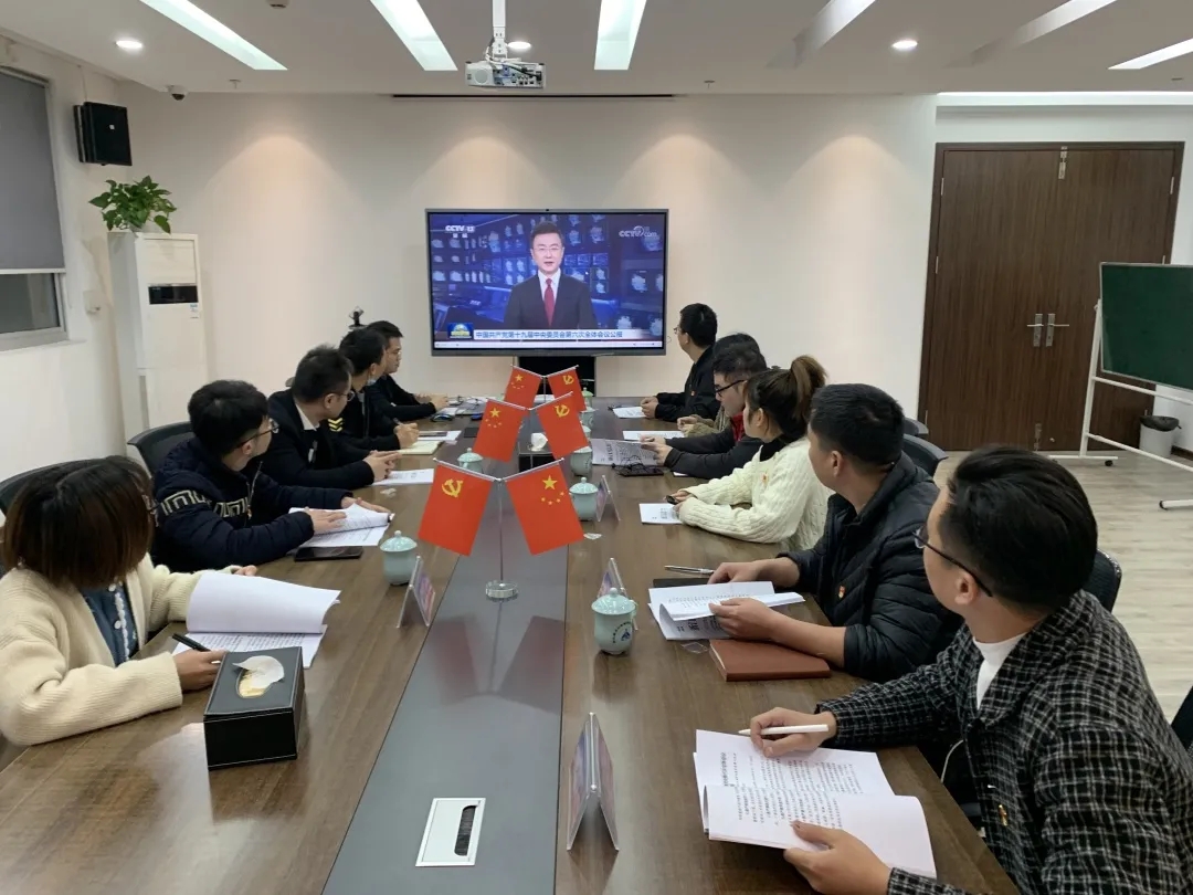 午夜精品射精入后重之免费观看