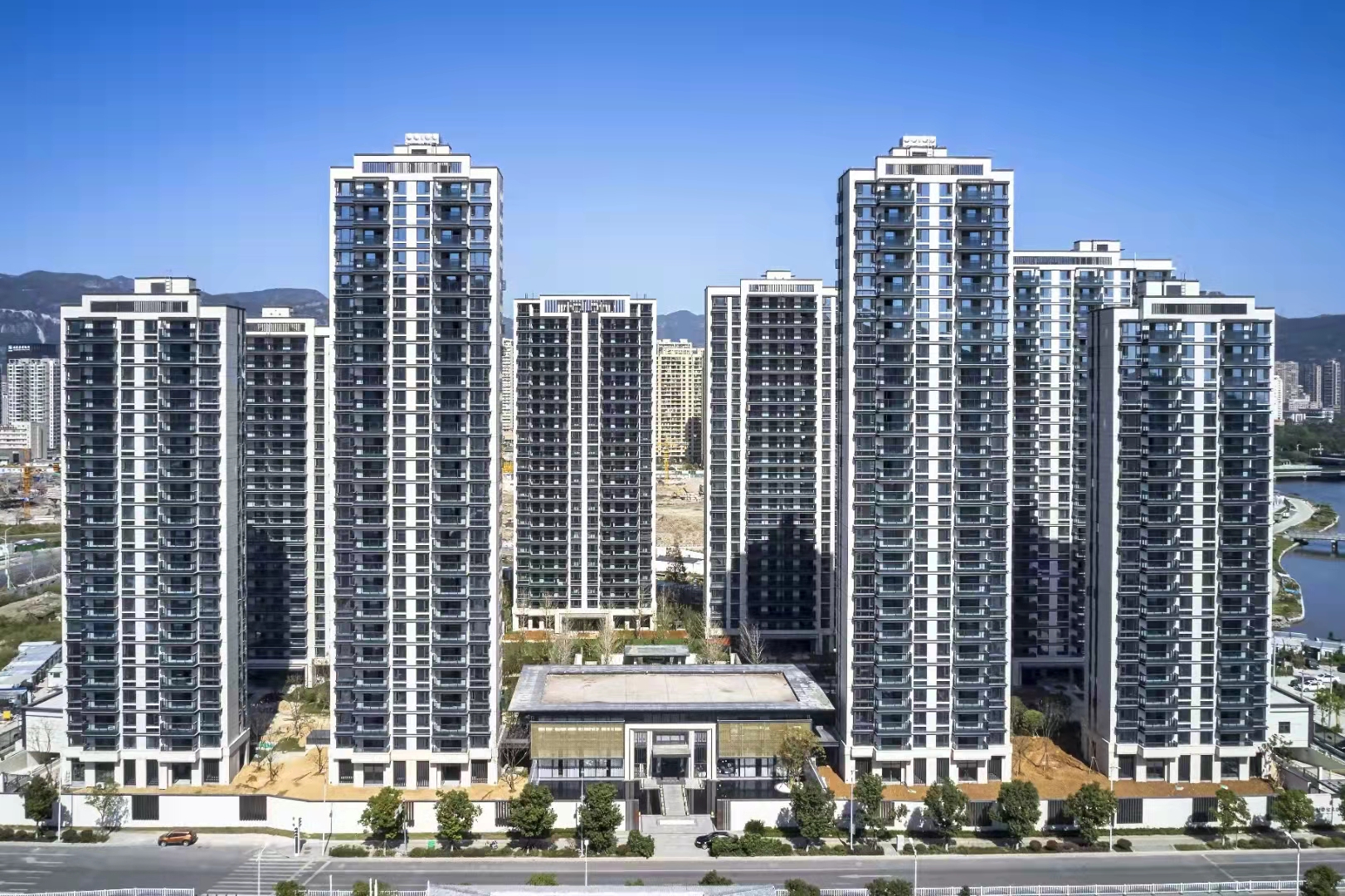 午夜精品射精入后重之免费观看