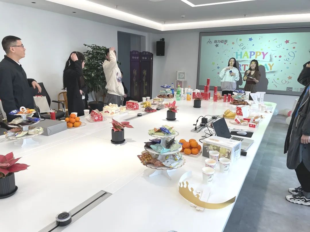 午夜精品射精入后重之免费观看