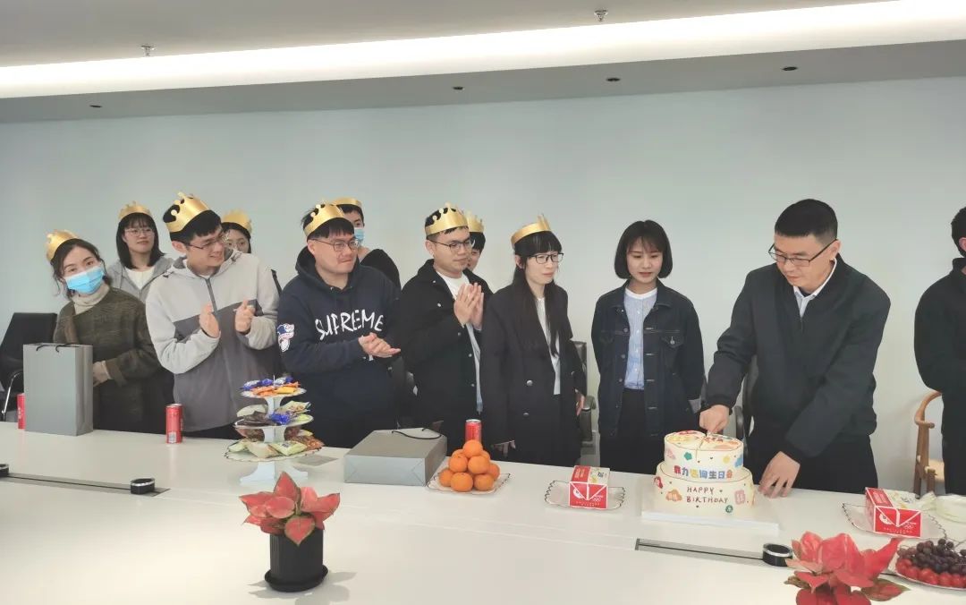 午夜精品射精入后重之免费观看