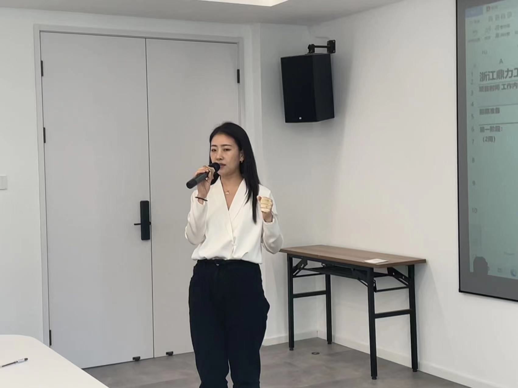 午夜精品射精入后重之免费观看