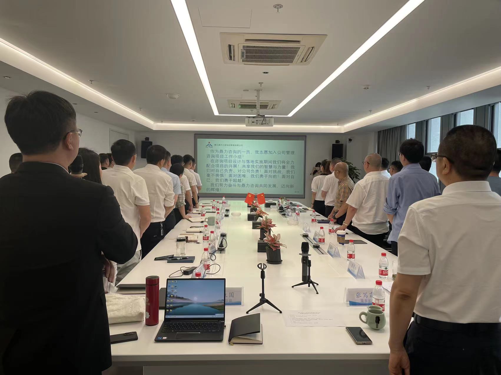 午夜精品射精入后重之免费观看