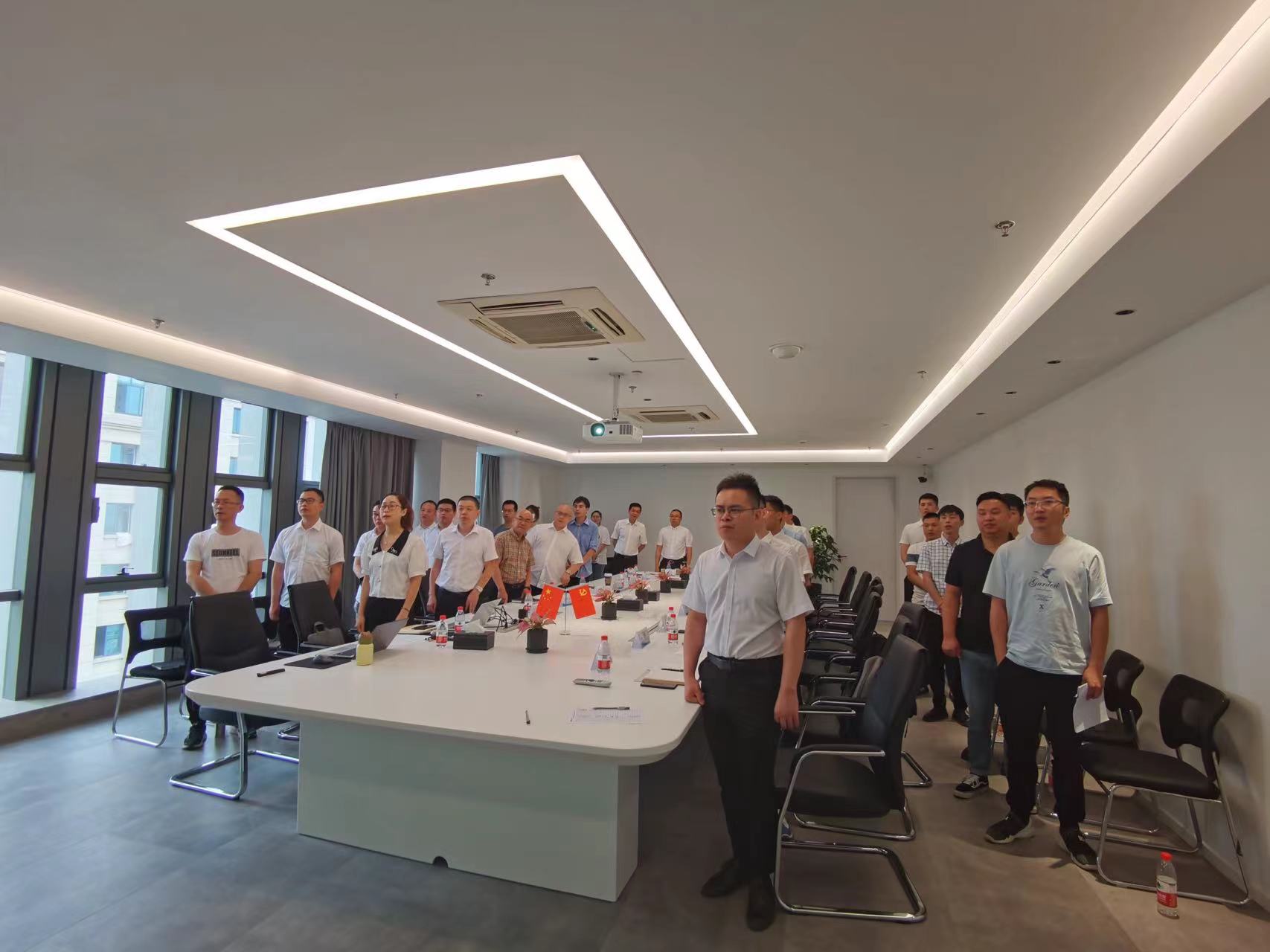 午夜精品射精入后重之免费观看