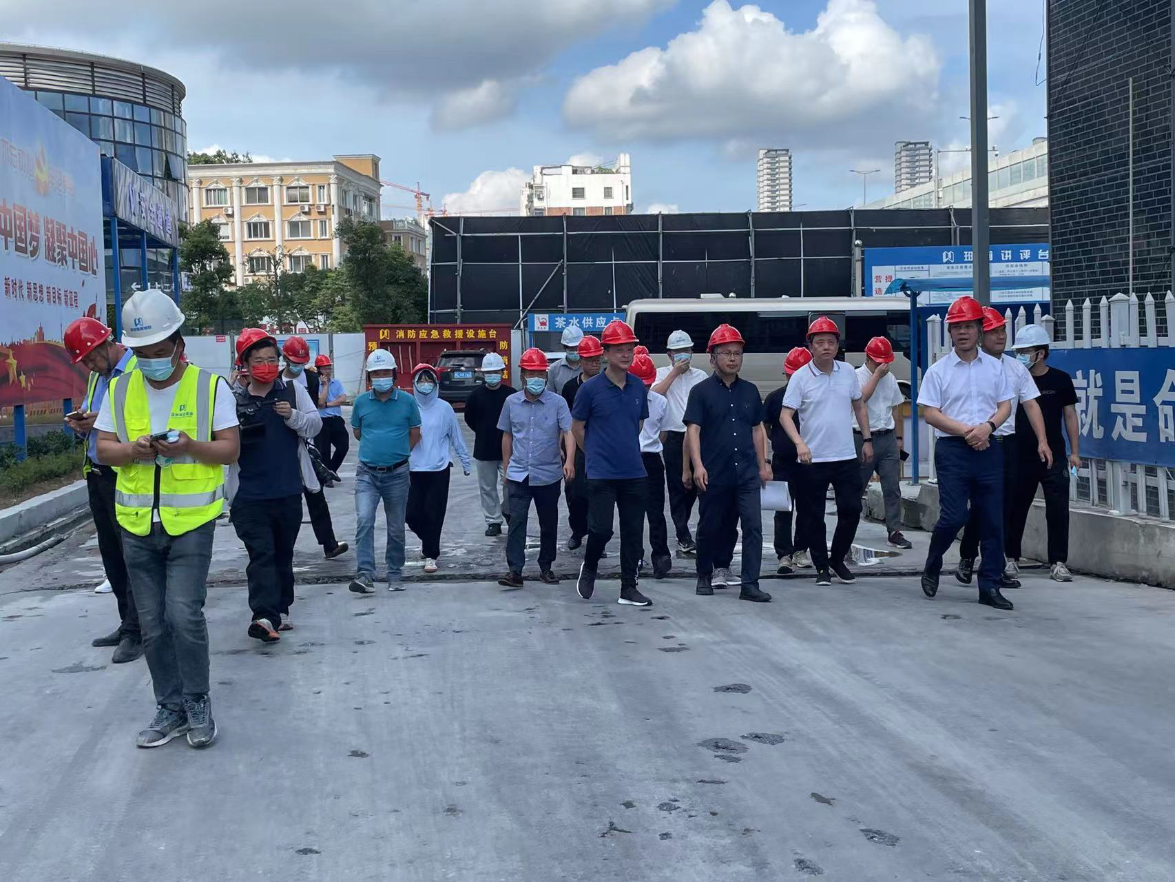 午夜精品射精入后重之免费观看