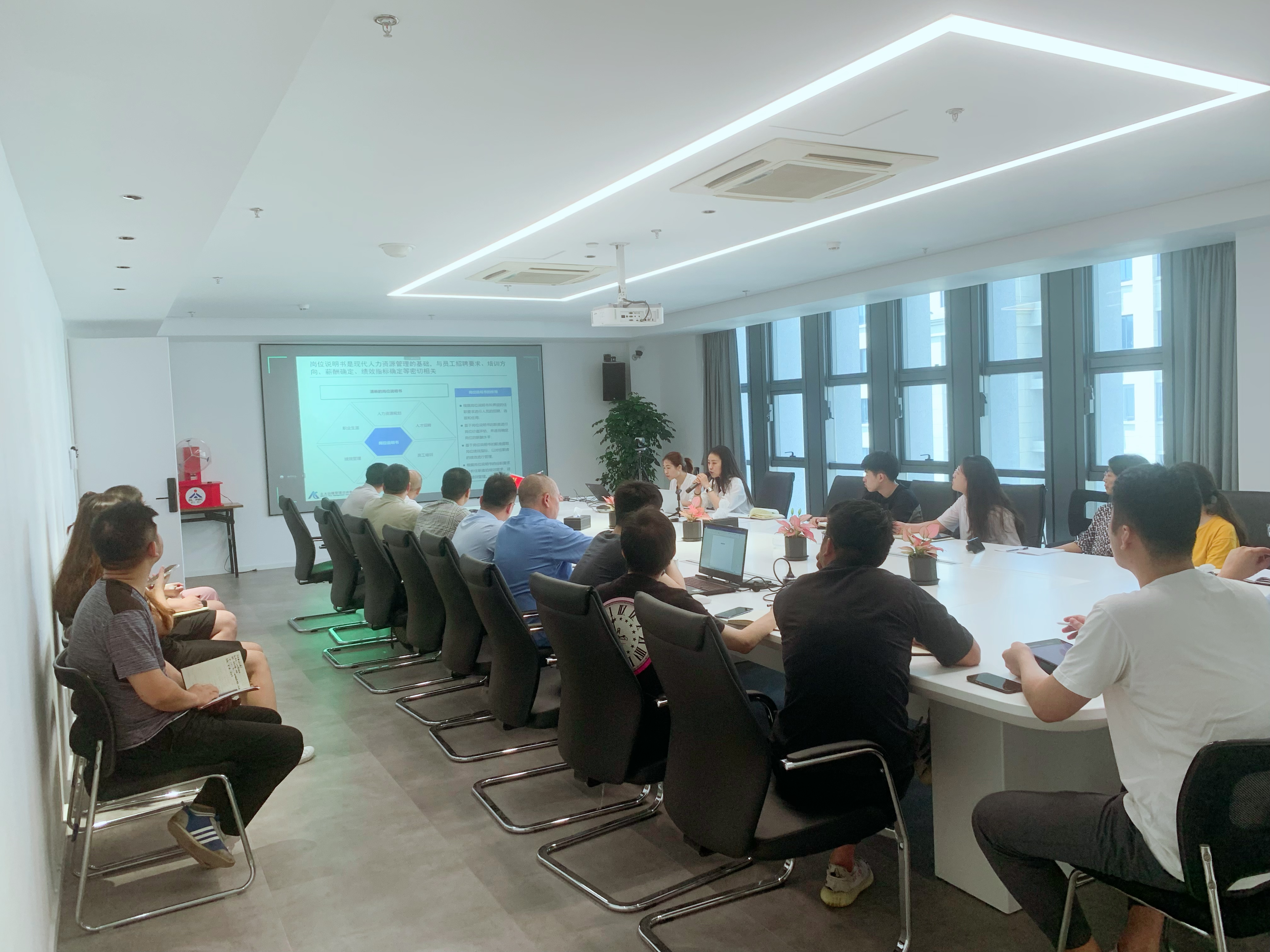 午夜精品射精入后重之免费观看