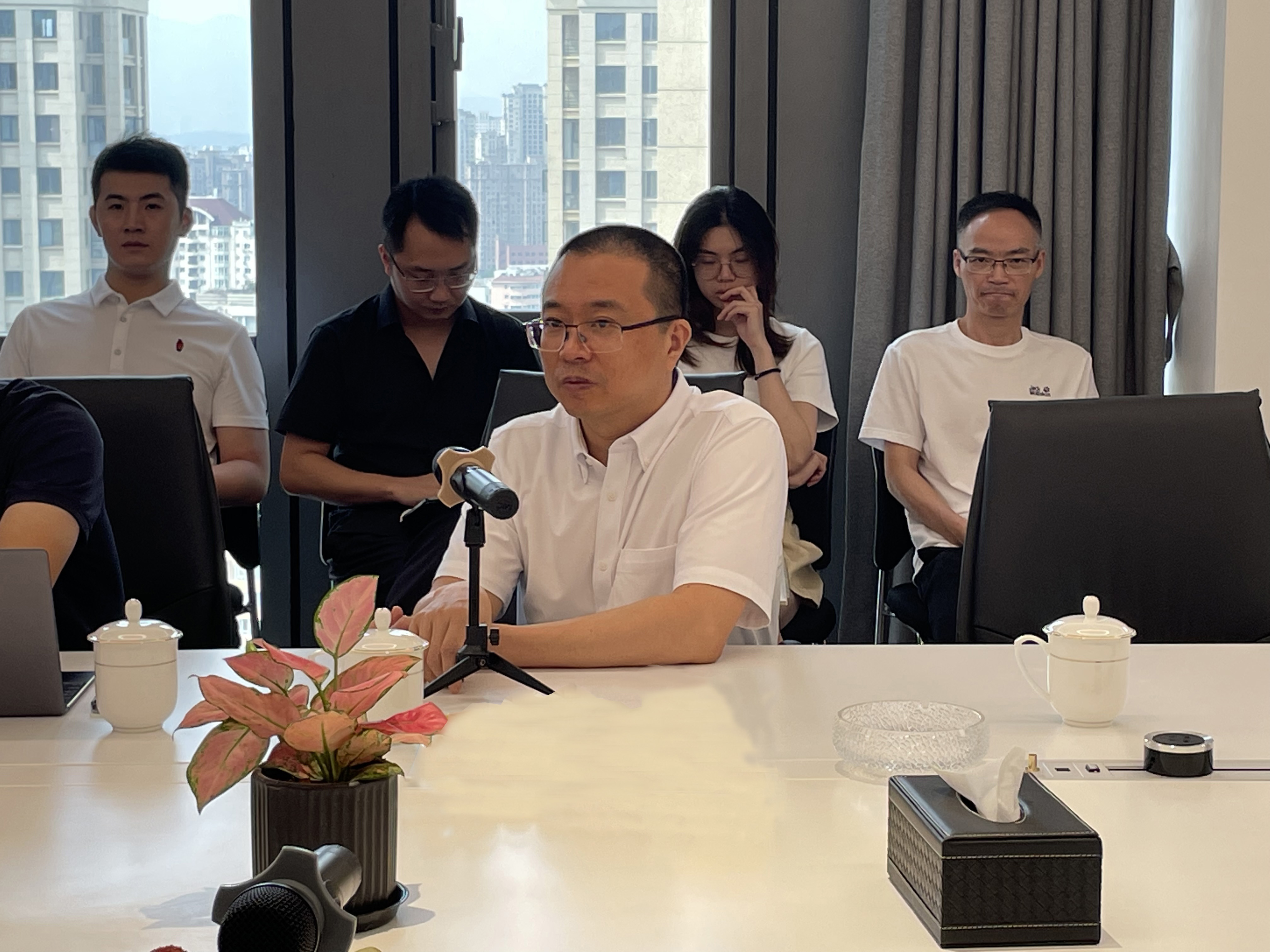 午夜精品射精入后重之免费观看