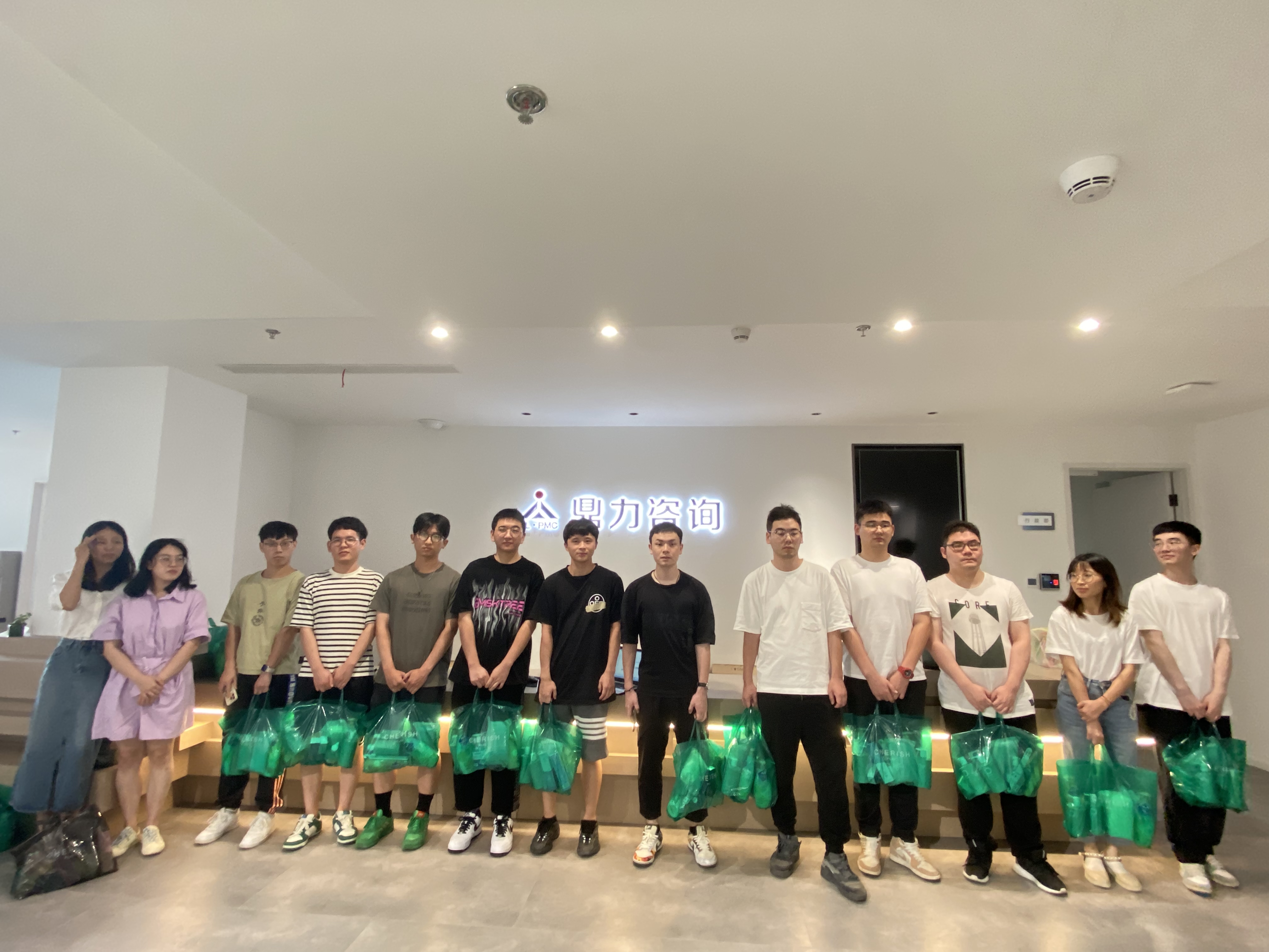 午夜精品射精入后重之免费观看