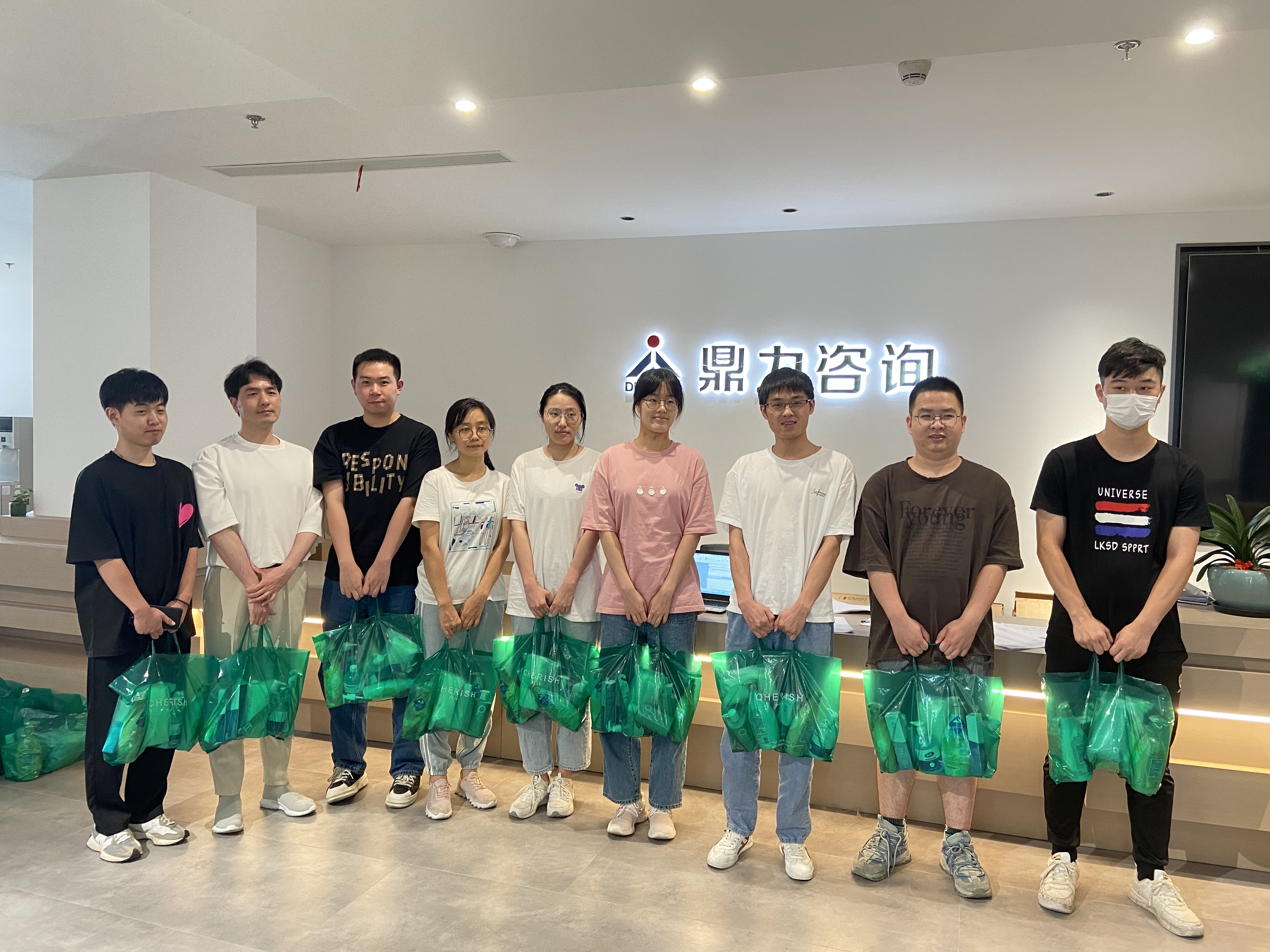 午夜精品射精入后重之免费观看