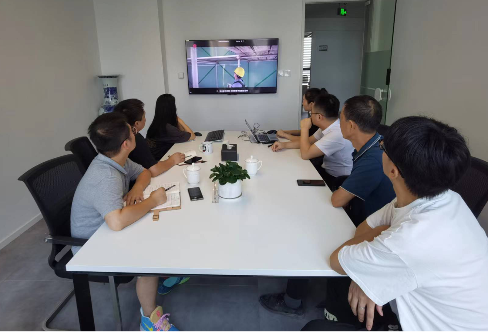 午夜精品射精入后重之免费观看