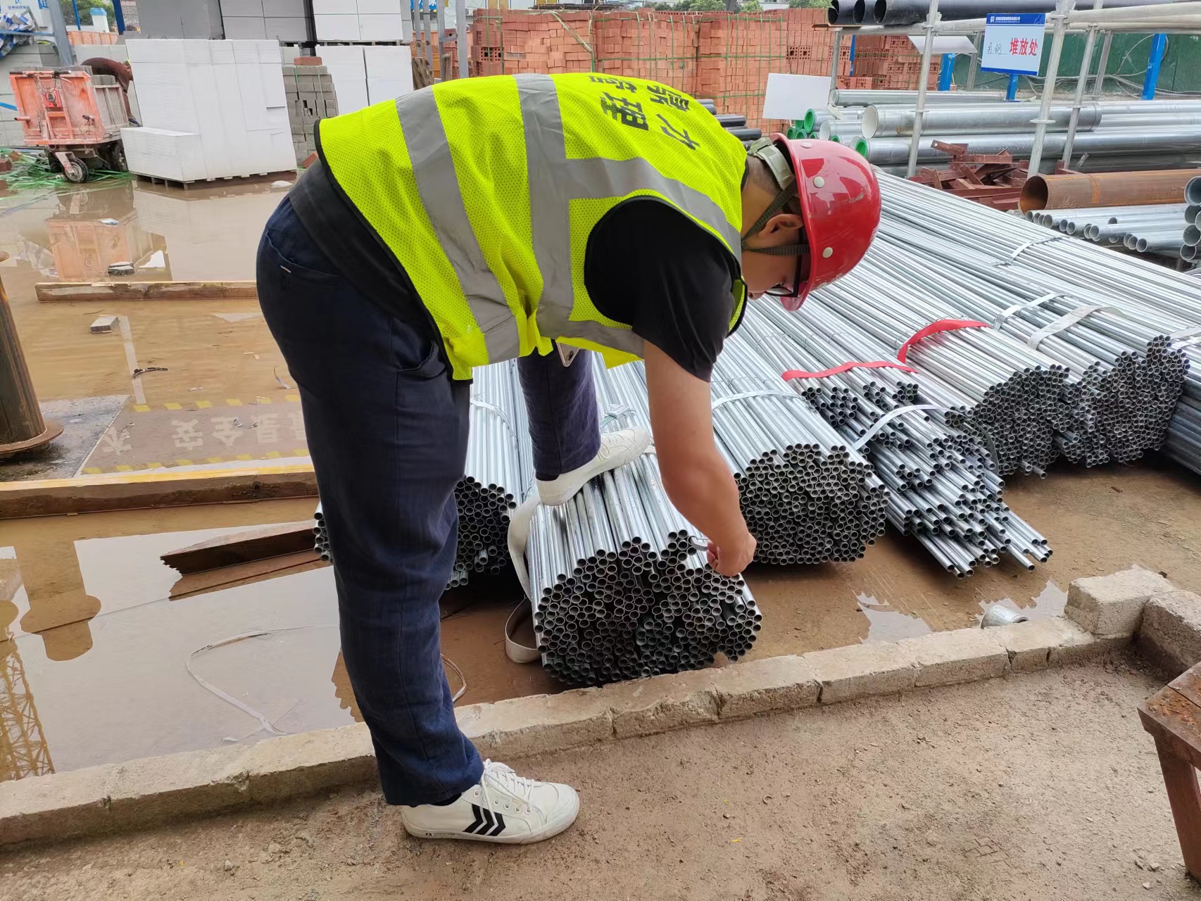 午夜精品射精入后重之免费观看