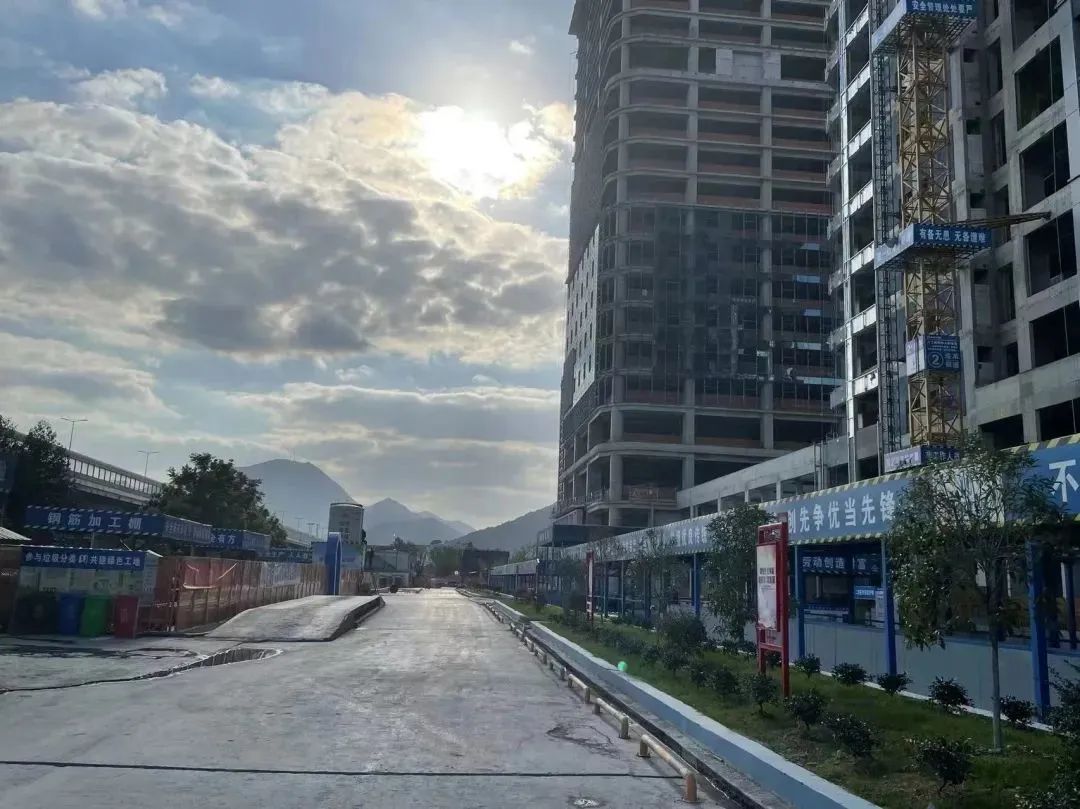 午夜精品射精入后重之免费观看